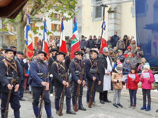 Troupe 14 18 Mémoire Militaire Alpine à la commémoration du 11 novembre 2019 à Monnetier-Mornex